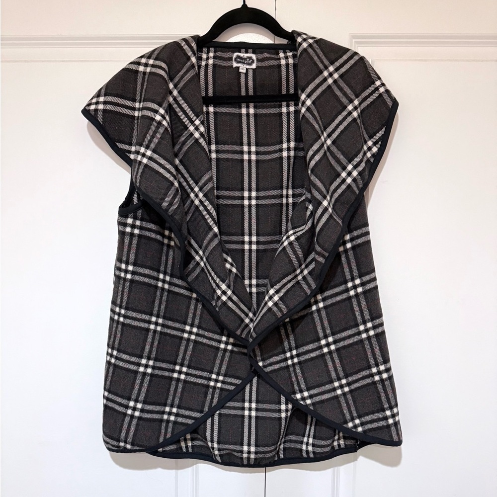 Womens Mud Pie Black and White Vest Wrap OS